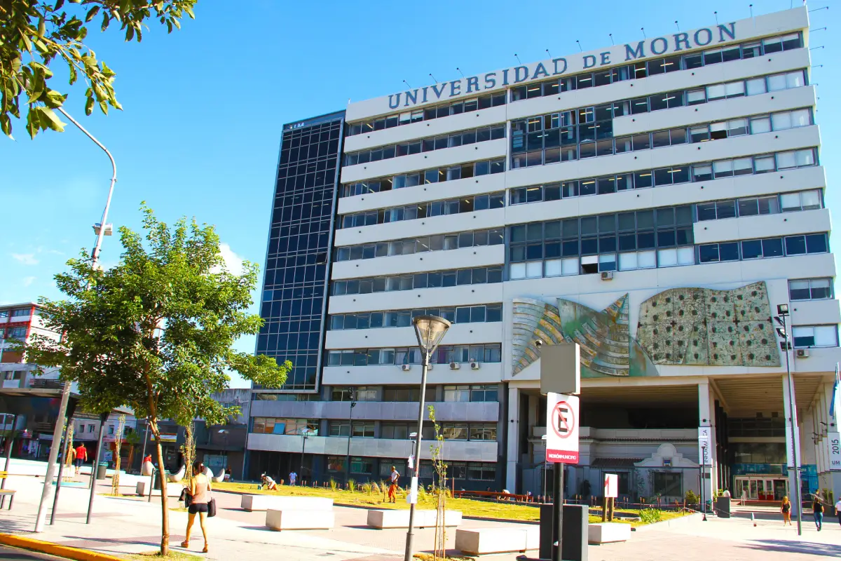 UNIVERSIDAD_DE_MORON